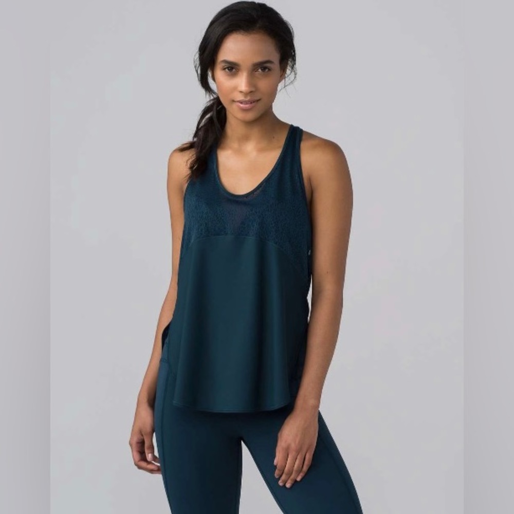 Lululemon Twist & Train Tank (NWT) 2017 🦄